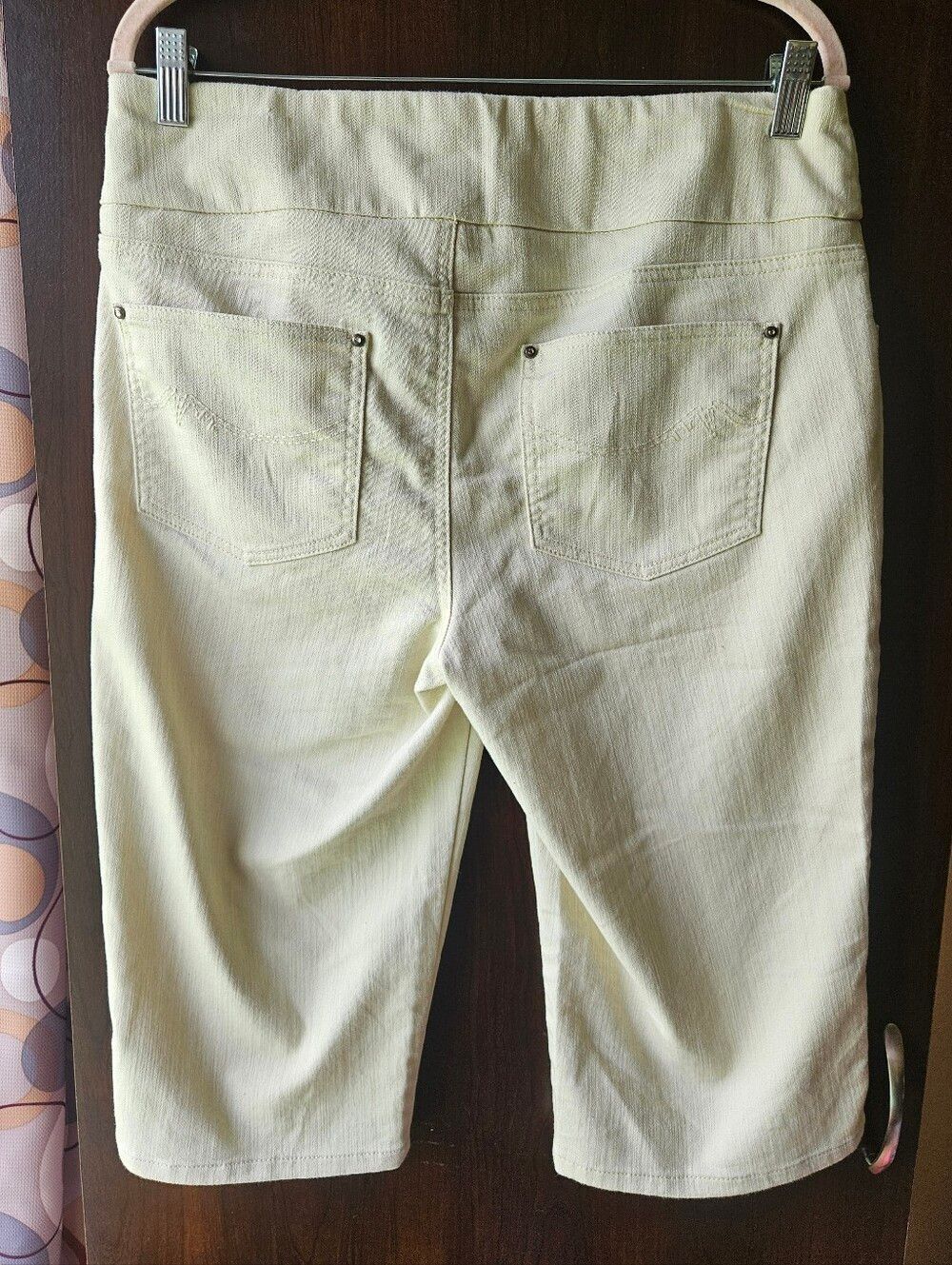 Denim + Company Light Cream Knee-Length Capris Size 12P - Picture 2 of 6